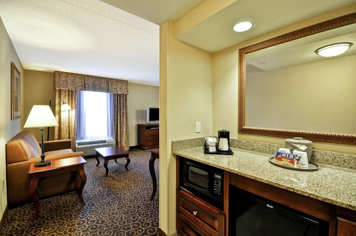 Imagen de la habitación del Hotel Hampton Inn and Suites Fredericksburg-at Celebrate Virginia. Foto 12