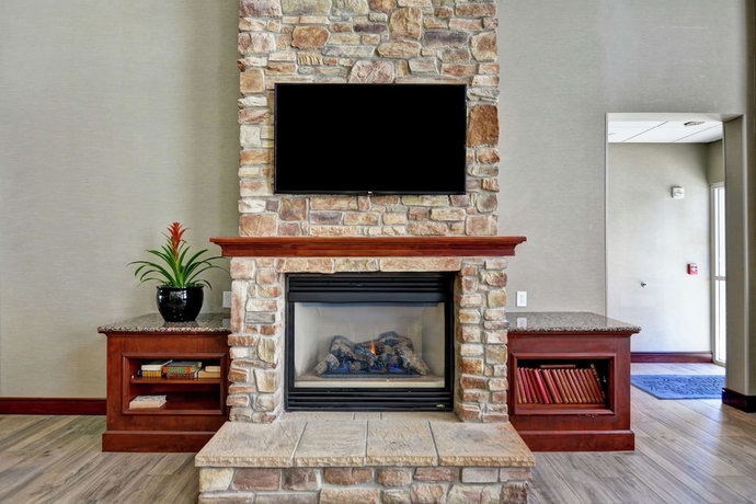 Imagen de los interiores del Hotel Hampton Inn and Suites Fredericksburg-at Celebrate Virginia. Foto 15
