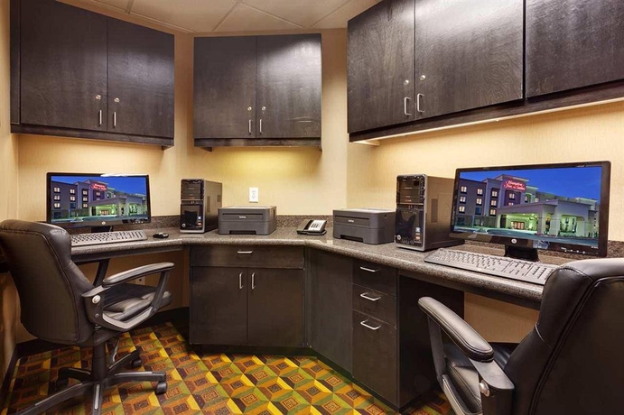 Imagen de los interiores del Hotel Hampton Inn and Suites Fresno-northwest. Foto 9