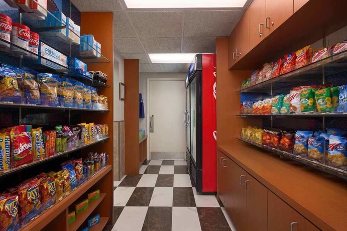 Imagen del bar/restaurante del Hotel Hampton Inn and Suites Ft. Lauderdale Arpt/south Cruise Port. Foto 5