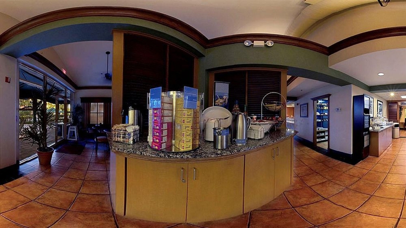 Imagen del bar/restaurante del Hotel Hampton Inn and Suites Ft. Lauderdale Arpt/south Cruise Port. Foto 8