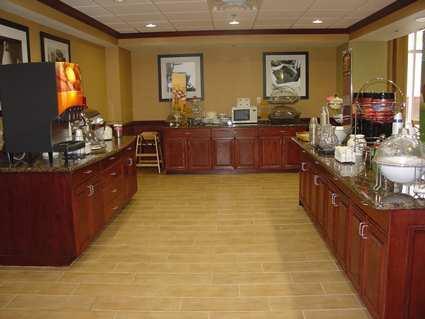 Imagen general del Hotel Hampton Inn and Suites Gainesville. Foto 3