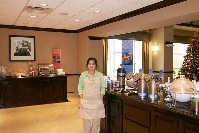 Imagen del bar/restaurante del Hotel Hampton Inn and Suites Galveston. Foto 2