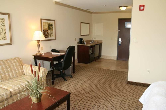 Imagen de los interiores del Hotel Hampton Inn and Suites Galveston. Foto 14