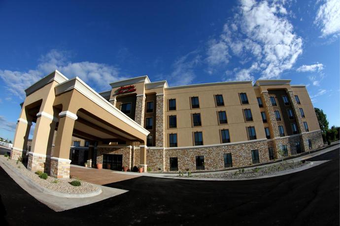 Imagen general del Hotel Hampton Inn and Suites Grand Forks. Foto 8