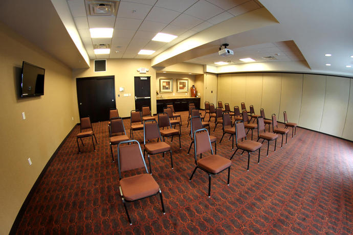 Imagen general del Hotel Hampton Inn and Suites Grand Forks. Foto 12