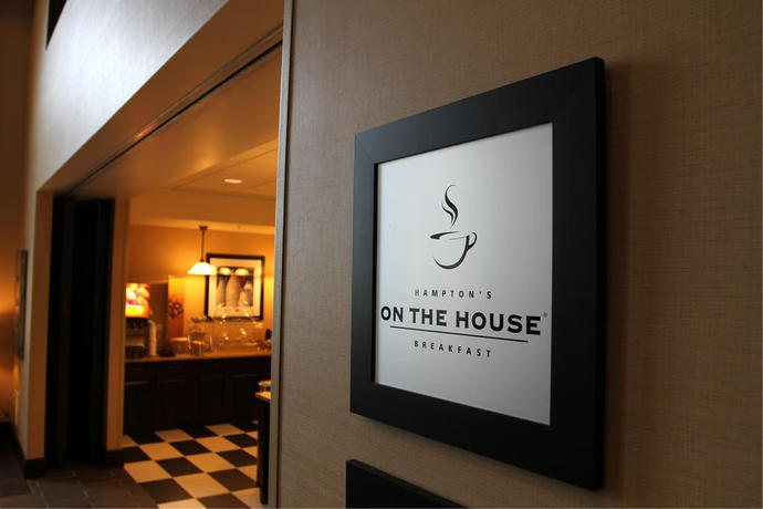 Imagen general del Hotel Hampton Inn and Suites Grand Forks. Foto 13