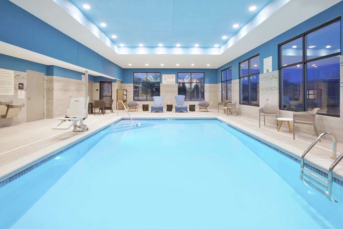 Imagen de la piscina del Hotel Hampton Inn and Suites Grandville Grand Rapids South. Foto 20