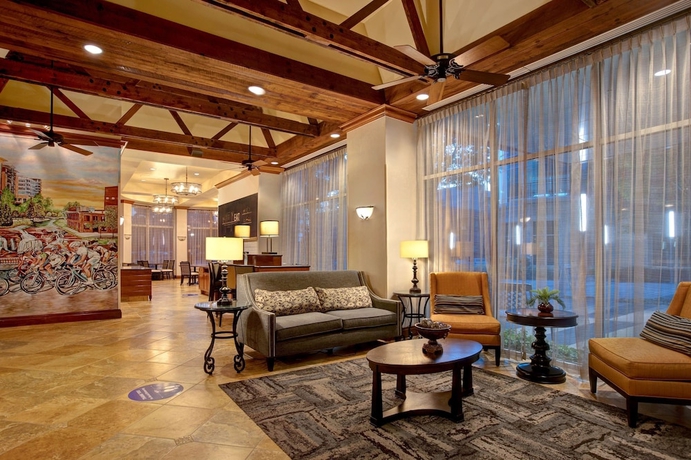 Imagen de los interiores del Hotel Hampton Inn and Suites Greenville-downtown-riverplace. Foto 17