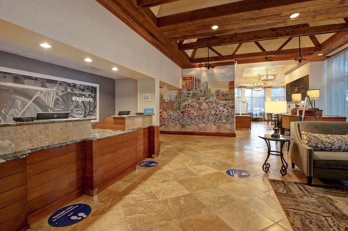 Imagen de los interiores del Hotel Hampton Inn and Suites Greenville-downtown-riverplace. Foto 19
