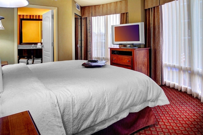 Imagen de la habitación del Hotel Hampton Inn and Suites Greenville-downtown-riverplace. Foto 13