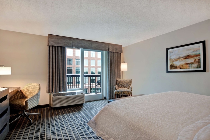 Imagen de la habitación del Hotel Hampton Inn and Suites Greenville-downtown-riverplace. Foto 15