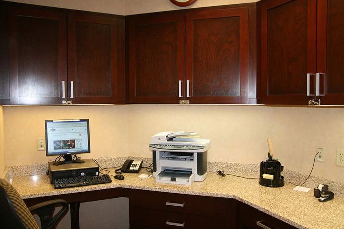 Imagen general del Hotel Hampton Inn and Suites Hartford/east Hartford. Foto 1