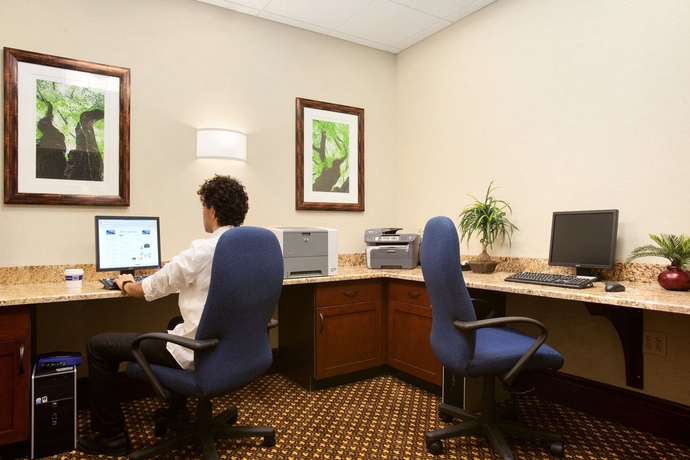 Imagen de los interiores del Hotel Hampton Inn and Suites Hartford/farmington. Foto 11
