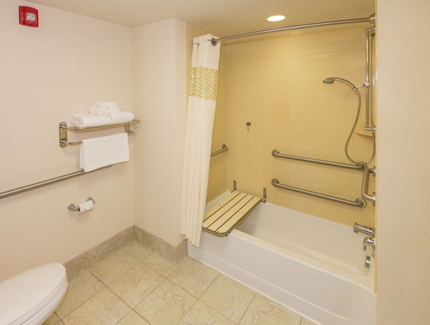 Imagen de la habitación del Hotel Hampton Inn and Suites Hartford/farmington. Foto 10