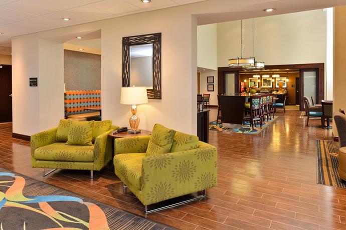 Imagen general del Hotel Hampton Inn and Suites Harvey/new Orleans West Bank. Foto 5