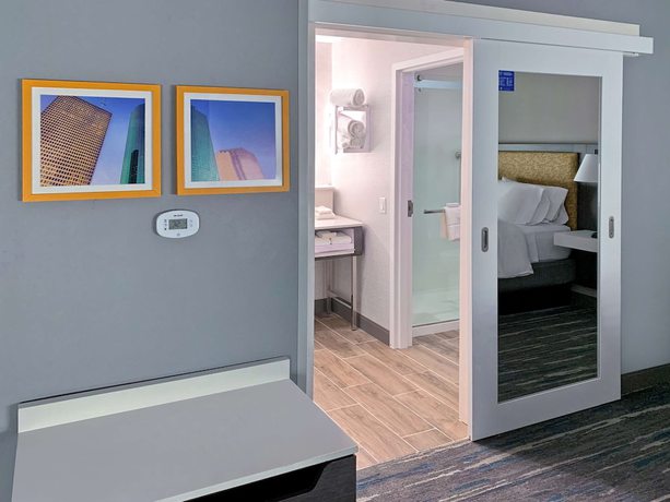 Imagen de la habitación del Hotel Hampton Inn and Suites Houston East Beltway 8. Foto 6