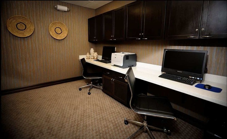 Imagen de los interiores del Hotel Hampton Inn and Suites Houston Heights I-10. Foto 13