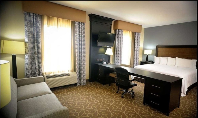 Imagen de los interiores del Hotel Hampton Inn and Suites Houston Heights I-10. Foto 15