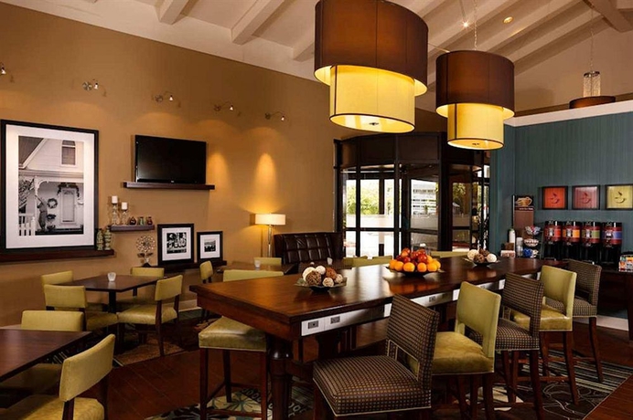Imagen del bar/restaurante del Hotel Hampton Inn and Suites Houston Medical Center Nrg Park. Foto 4