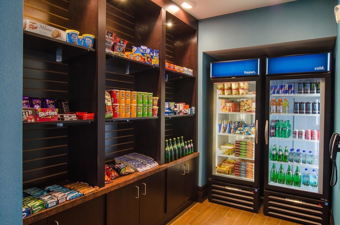 Imagen del bar/restaurante del Hotel Hampton Inn and Suites Houston North Iah. Foto 6