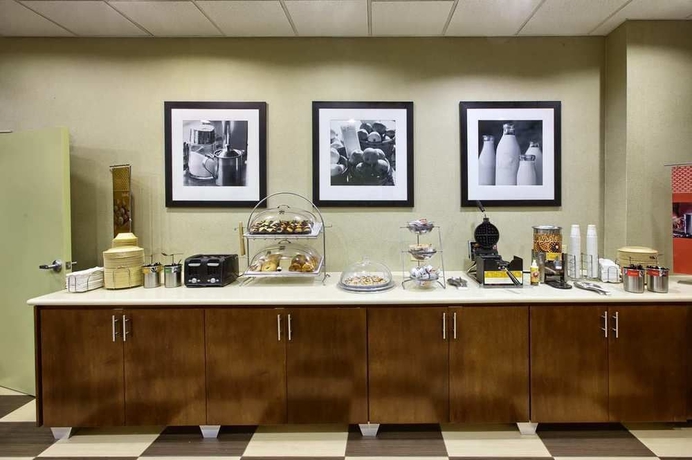 Imagen del bar/restaurante del Hotel Hampton Inn and Suites Houston - Rosenberg. Foto 6