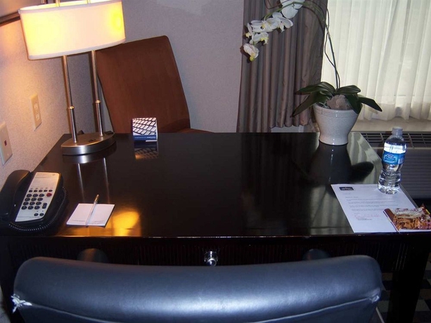 Imagen de la habitación del Hotel Hampton Inn and Suites Houston-bush Intercontinental Aprt. Foto 8