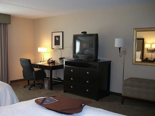 Imagen de la habitación del Hotel Hampton Inn and Suites Houston-bush Intercontinental Aprt. Foto 12