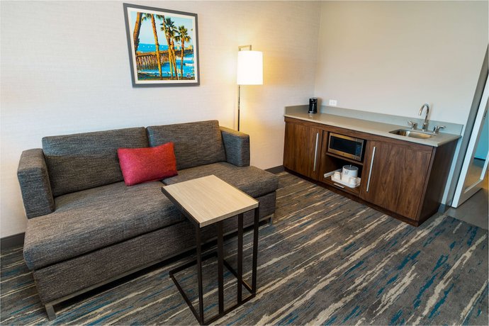 Imagen de la habitación del Hotel Hampton Inn and Suites Imperial Beach San Diego. Foto 11