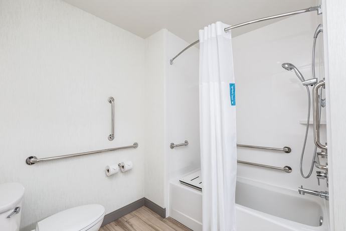 Imagen de la habitación del Hotel Hampton Inn and Suites Imperial Beach San Diego. Foto 12