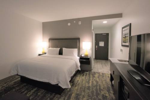 Imagen de la habitación del Hotel Hampton Inn and Suites Irvine-orange County Airport. Foto 3