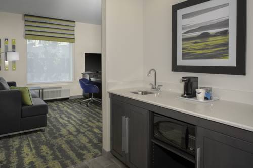 Imagen de la habitación del Hotel Hampton Inn and Suites Irvine-orange County Airport. Foto 6