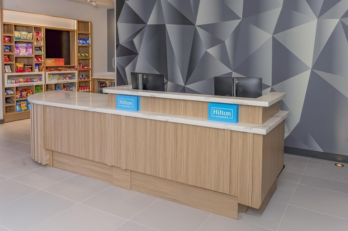 Imagen de los interiores del Hotel Hampton Inn and Suites Irving Hwy 183. Foto 15