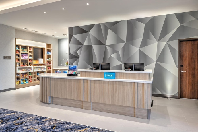 Imagen de los interiores del Hotel Hampton Inn and Suites Irving Hwy 183. Foto 16