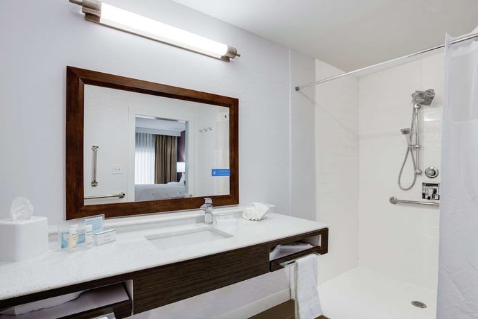 Imagen de la habitación del Hotel Hampton Inn and Suites Jacksonville / Orange Park. Foto 6