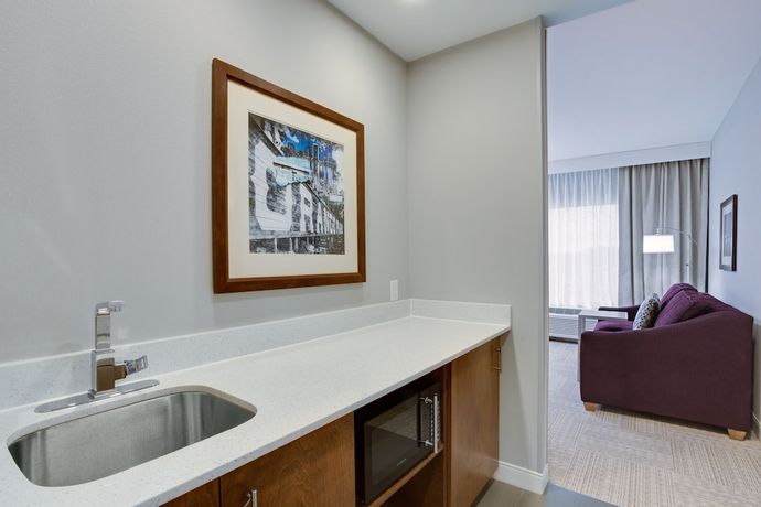 Imagen de la habitación del Hotel Hampton Inn and Suites Jacksonville / Orange Park. Foto 11