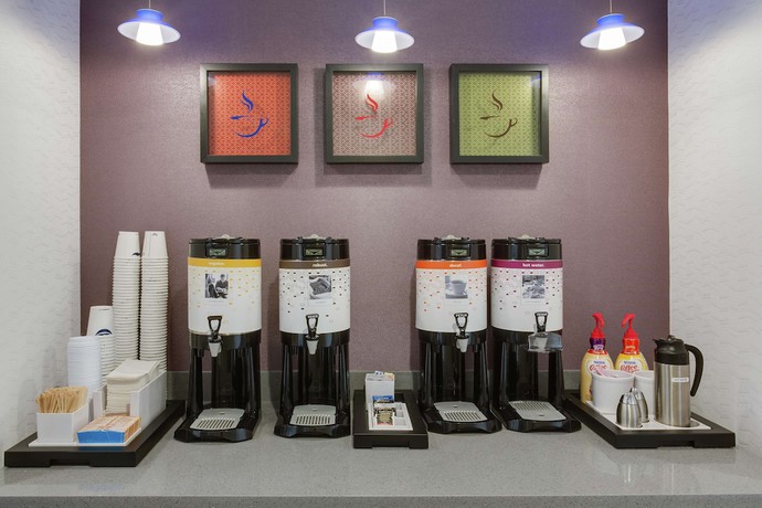Imagen de los interiores del Hotel Hampton Inn and Suites Jacksonville / Orange Park. Foto 20