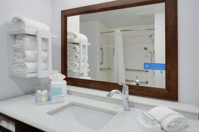 Imagen de la habitación del Hotel Hampton Inn and Suites Jacksonville / Orange Park. Foto 15