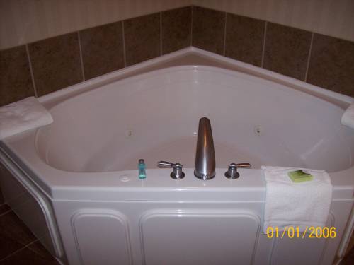 Imagen de la habitación del Hotel Hampton Inn and Suites Jamestown. Foto 3