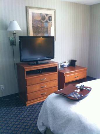 Imagen de la habitación del Hotel Hampton Inn and Suites Jamestown. Foto 8