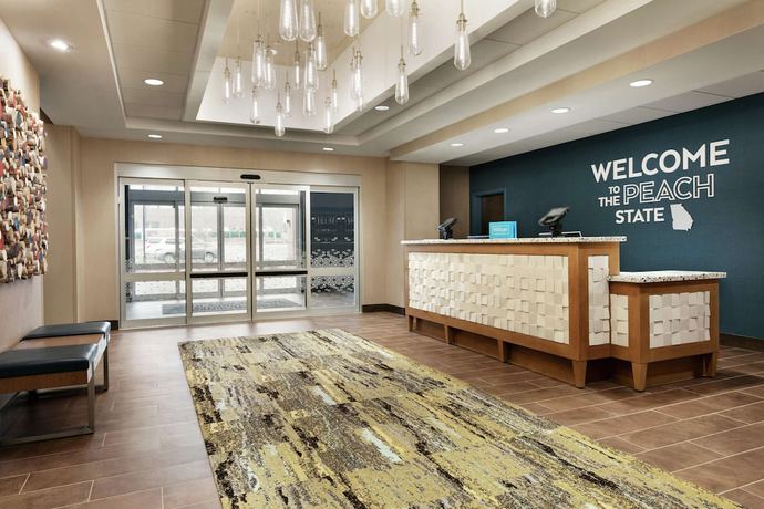 Imagen de los interiores del Hotel Hampton Inn and Suites Johns Creek. Foto 19