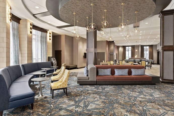 Imagen de los interiores del Hotel Hampton Inn and Suites Kansas City Downtown Crossroads. Foto 17