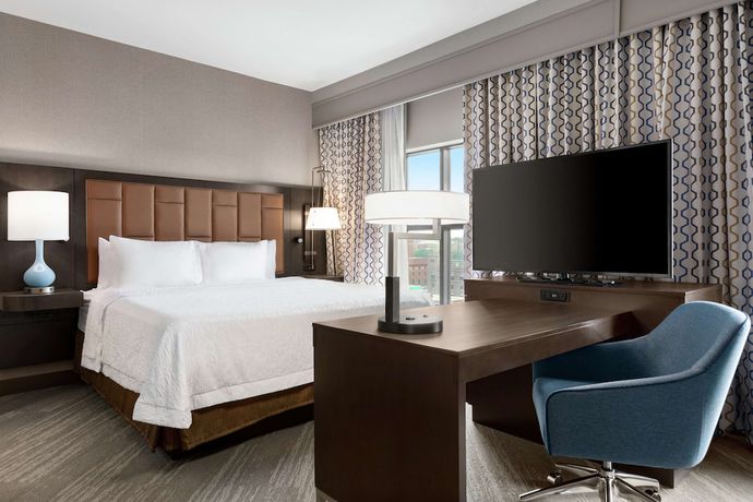 Imagen de la habitación del Hotel Hampton Inn and Suites Kansas City Downtown Crossroads. Foto 9