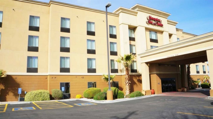 Imagen de los exteriores del Hotel Hampton Inn and Suites Kingman. Foto 9