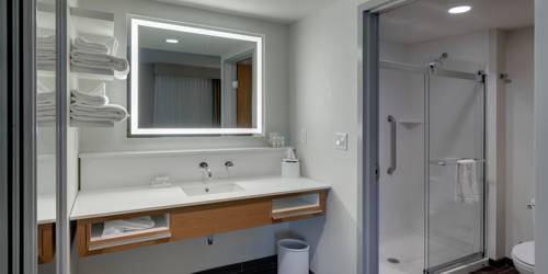 Imagen de la habitación del Hotel Hampton Inn and Suites Knoxville Papermill Drive. Foto 6