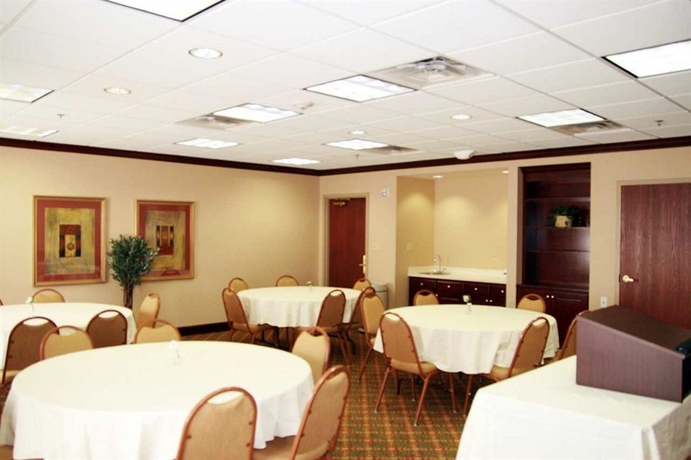 Imagen de los interiores del Hotel Hampton Inn and Suites Lafayette. Foto 12