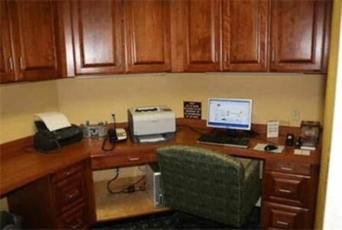 Imagen de los interiores del Hotel Hampton Inn and Suites Lake Wales. Foto 11