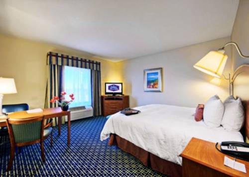 Imagen de la habitación del Hotel Hampton Inn and Suites Lancaster. Foto 2