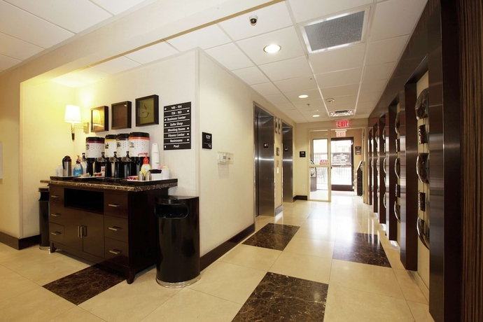 Imagen de los interiores del Hotel Hampton Inn and Suites Las Vegas Airport. Foto 12