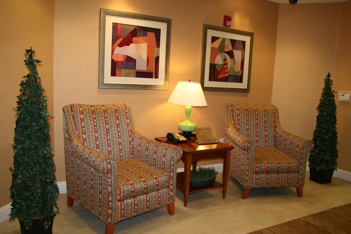 Imagen de los interiores del Hotel Hampton Inn and Suites Lathrop. Foto 18